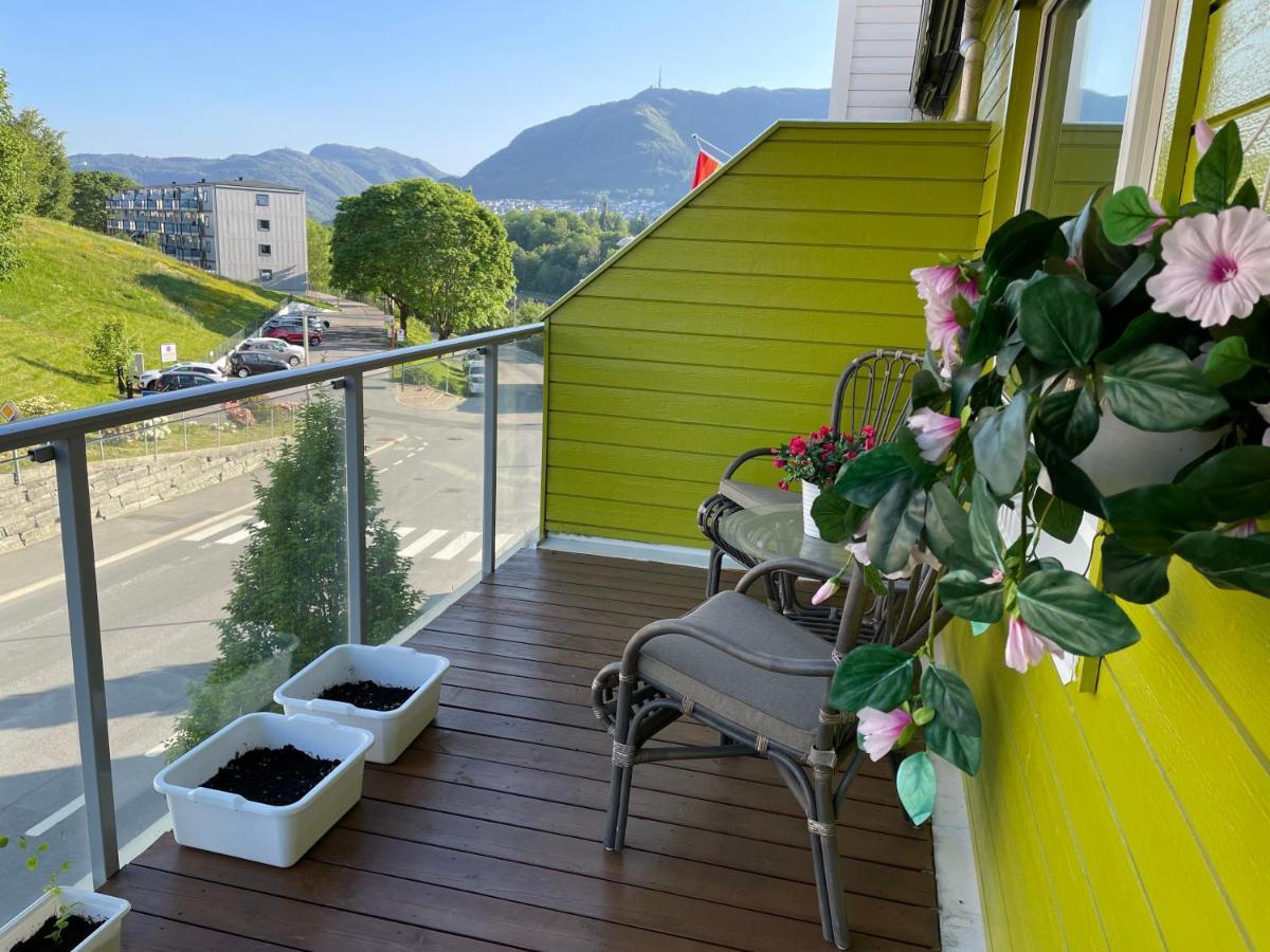 3 Sleeping Rooms For 82M2 Which Direct Traffic To Airport And City Center Bergen Bagian luar foto